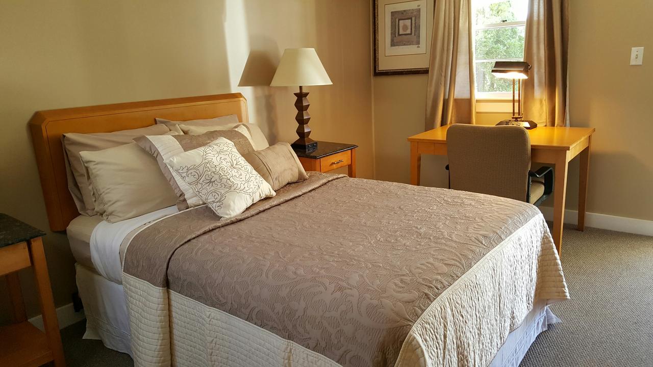 Starlight Lodge Cape Cod Деннис Экстерьер фото