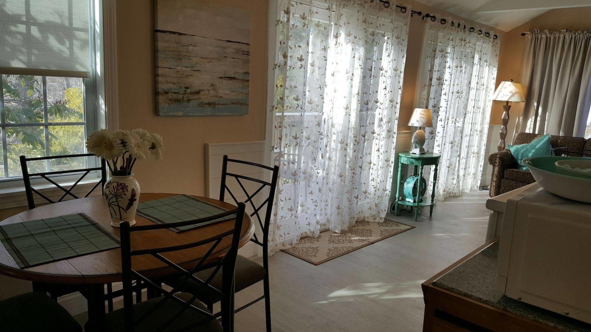 Starlight Lodge Cape Cod Деннис Экстерьер фото