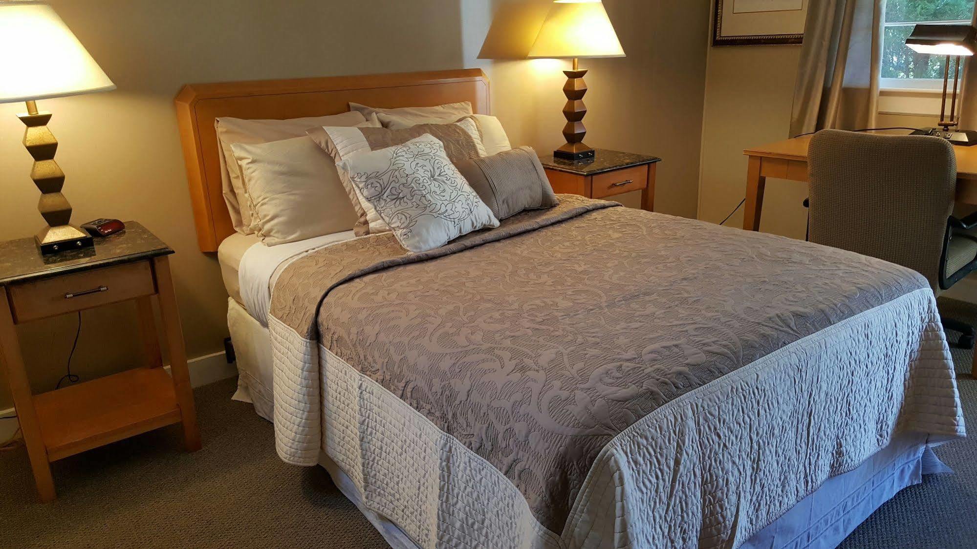 Starlight Lodge Cape Cod Деннис Экстерьер фото