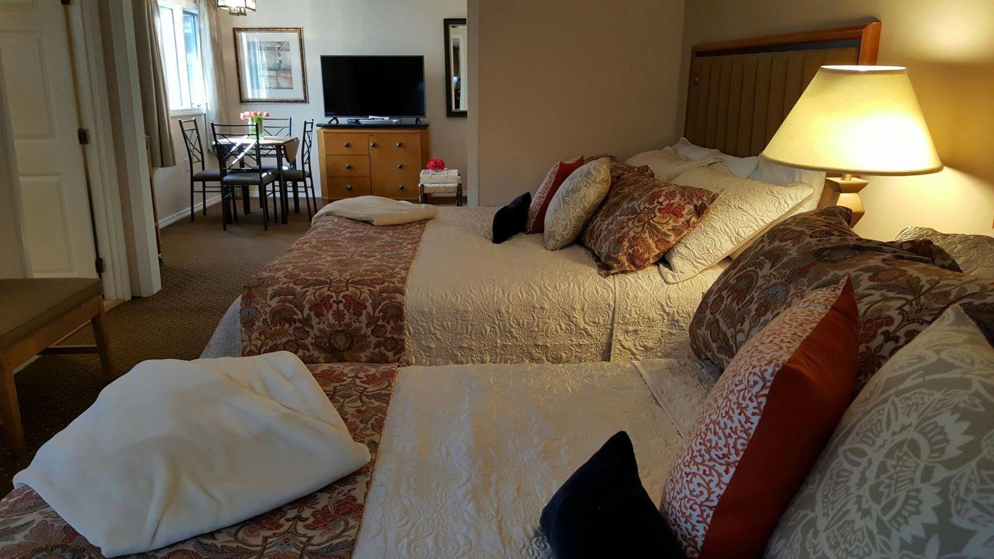 Starlight Lodge Cape Cod Деннис Экстерьер фото